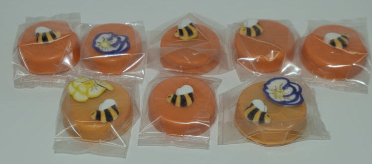 Bee Hand Decorated Oreo's, Set of 6