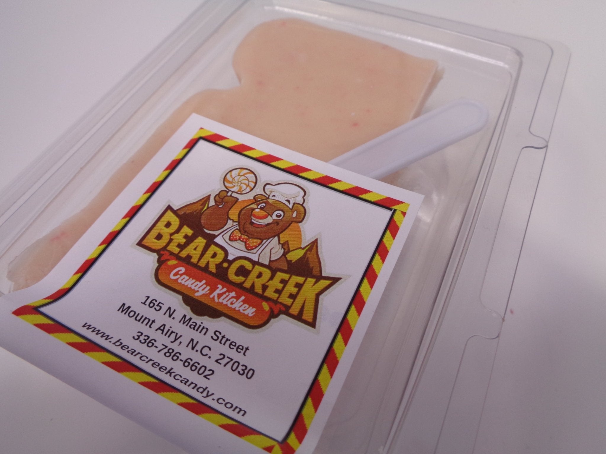 🍰Raspberry Cheesecake Fudge 1, 2 or 3 pounds🍫 - Bear Creek Candy Kitchen