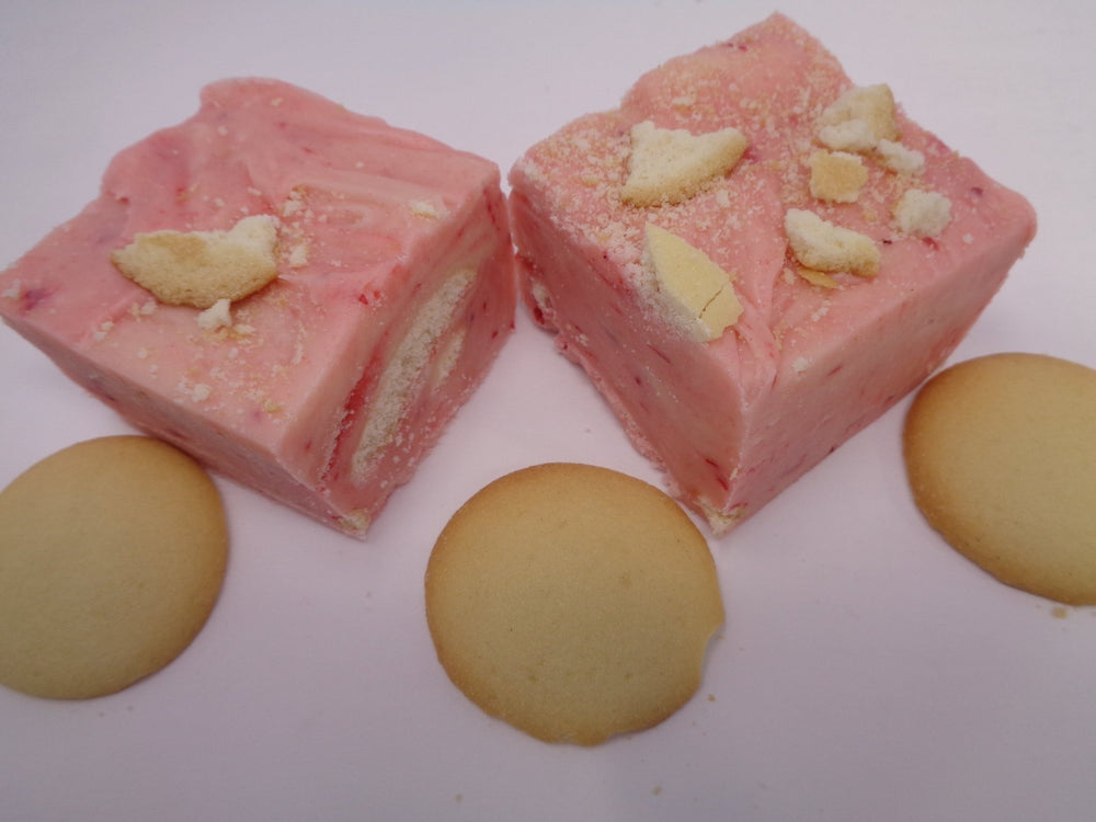 Strawberry Banana Pudding Fudge 1, 2 or 3 pounds - Bear Creek Candy Kitchen