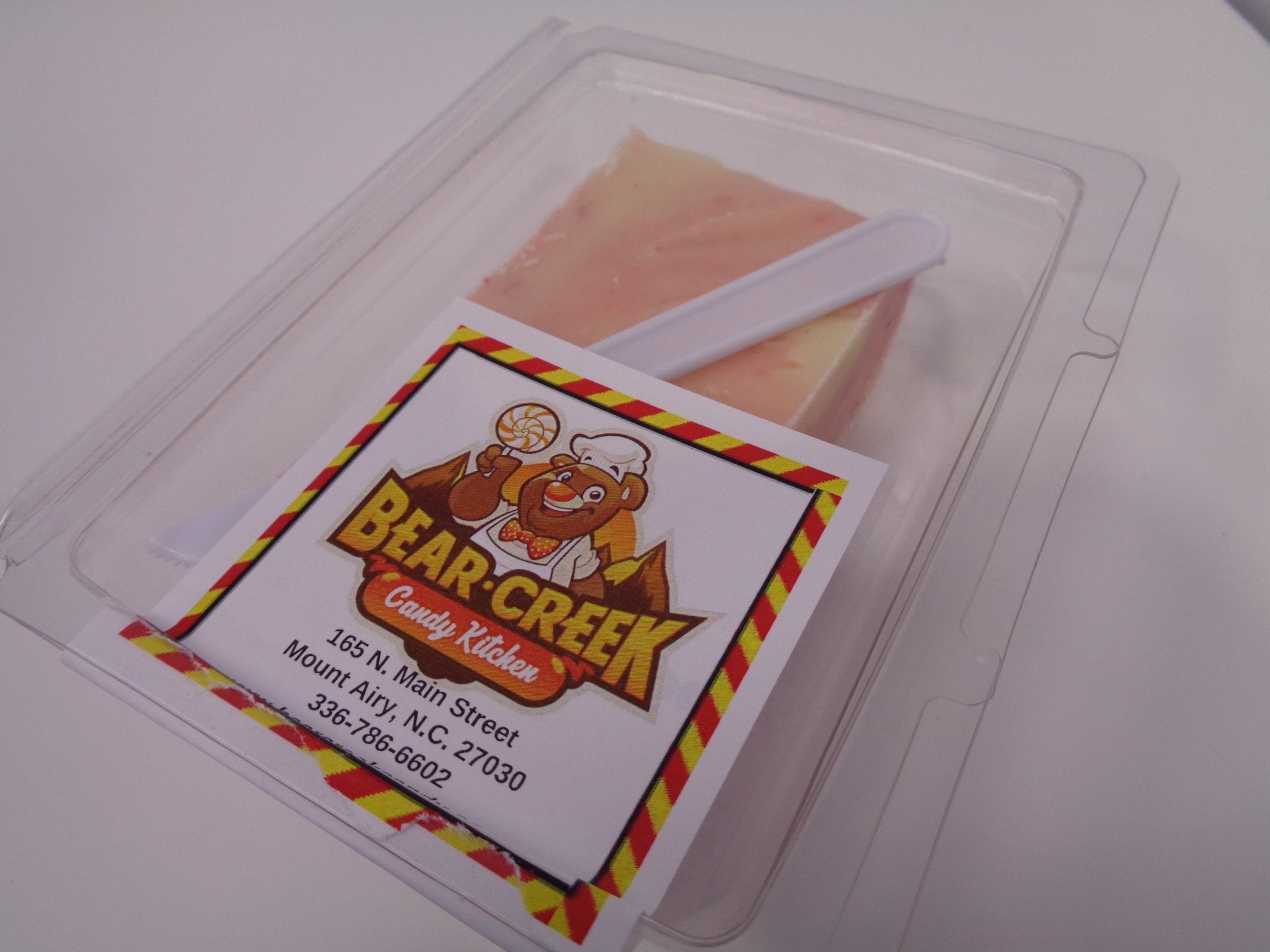 🍓Strawberry Rocky Road Fudge 1, 2 or 3 pounds - Bear Creek Candy Kitchen